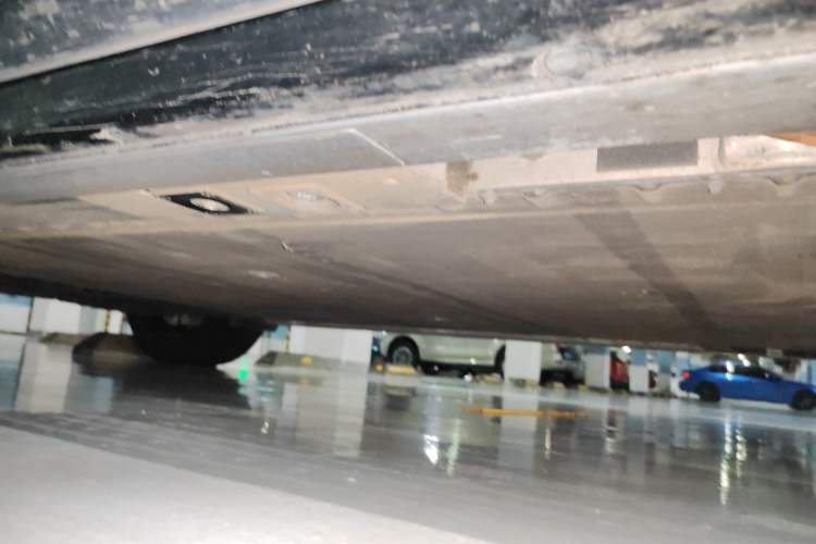Used Nio ES6 2025 75 kWh Chassis Front Right