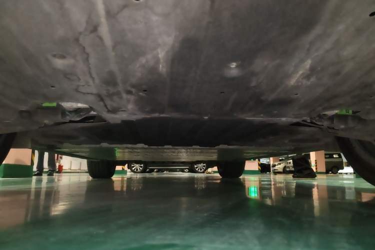 Used Nio ES6 2025 75 kWh Chassis Rear