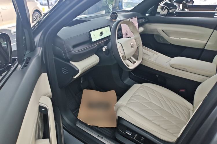 Used Nio ES6 2025 75 kWh Driver Seat