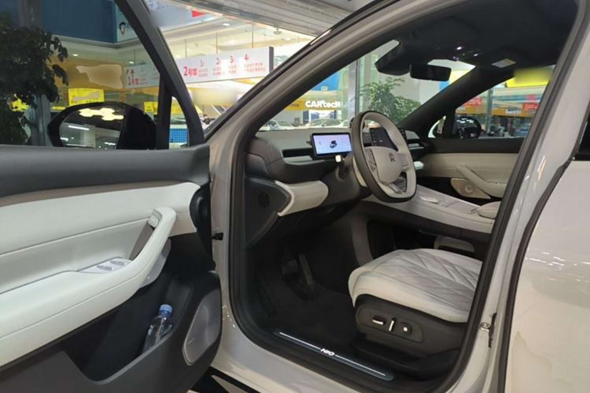 Used Nio ES6 2025 75 kWh Driver Seat