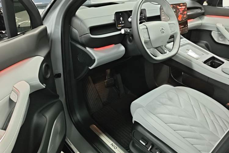 Used Nio ES6 2025 75 kWh Driver Seat