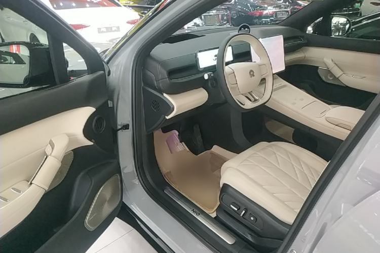 Used Nio ES6 2025 75 kWh Driver Seat