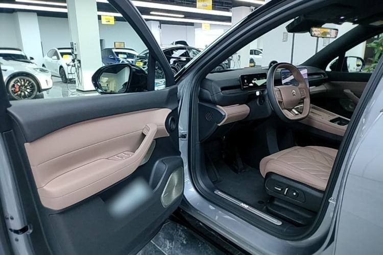 Used Nio ES6 2025 75 kWh Driver Seat