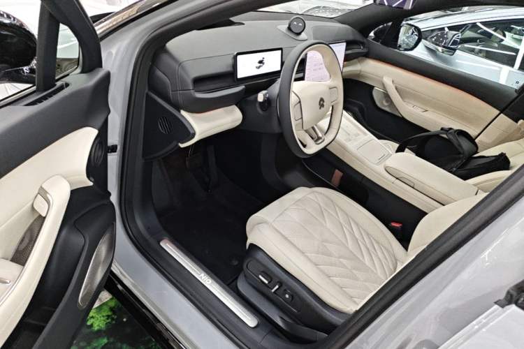 Used Nio ES6 2025 75 kWh Driver Seat