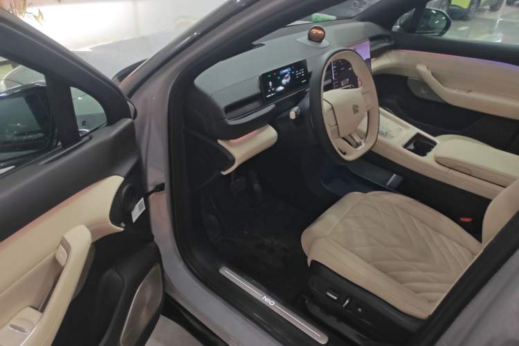 Used Nio ES6 2025 75 kWh Driver Seat
