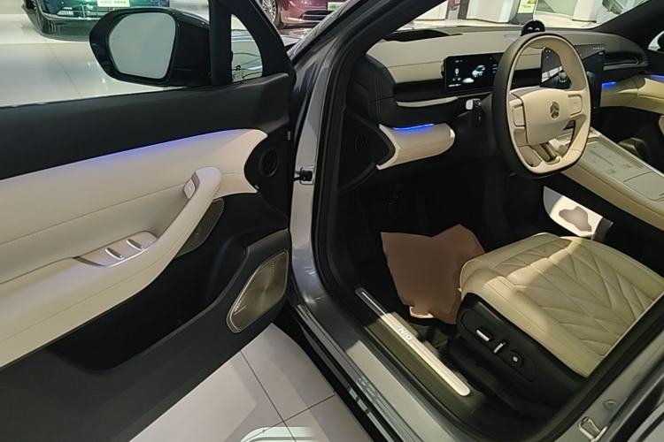 Used Nio ES6 2025 75 kWh Driver Seat