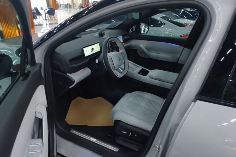 Used Nio ES6 2025 75 kWh Driver Seat