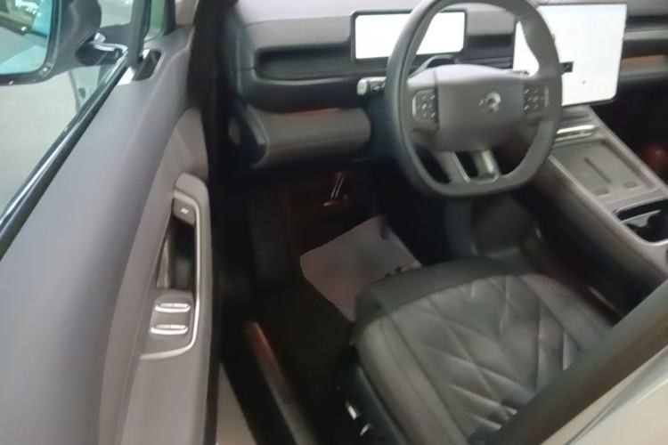 Used Nio ES6 2025 75 kWh Driver Seat