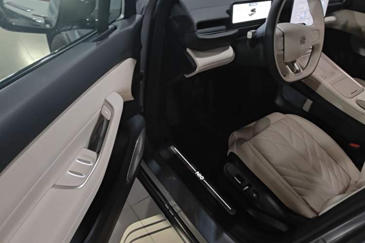 Used Nio ES6 2025 75 kWh Driver Seat