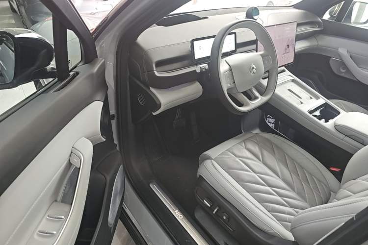 Used Nio ES6 2025 75 kWh Driver Seat