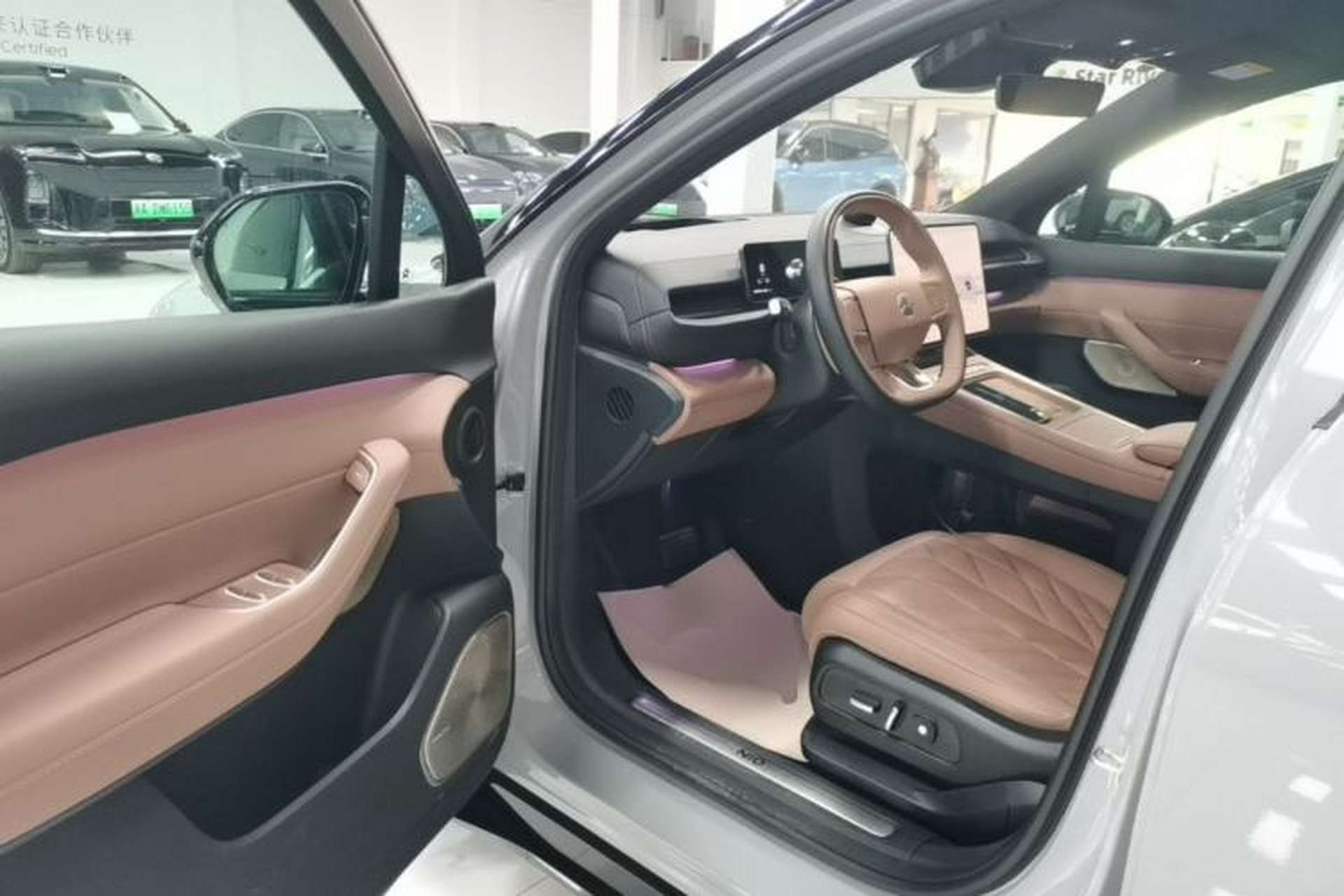 Used Nio ES6 2025 75 kWh Driver Seat