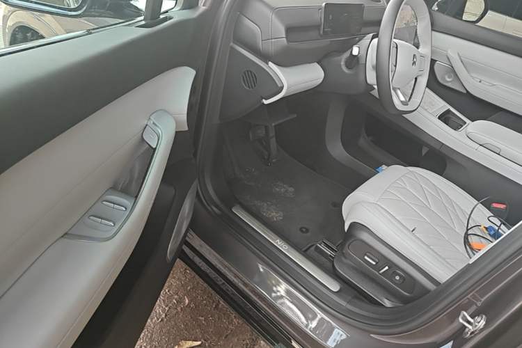 Used Nio ES6 2025 75 kWh Driver Seat