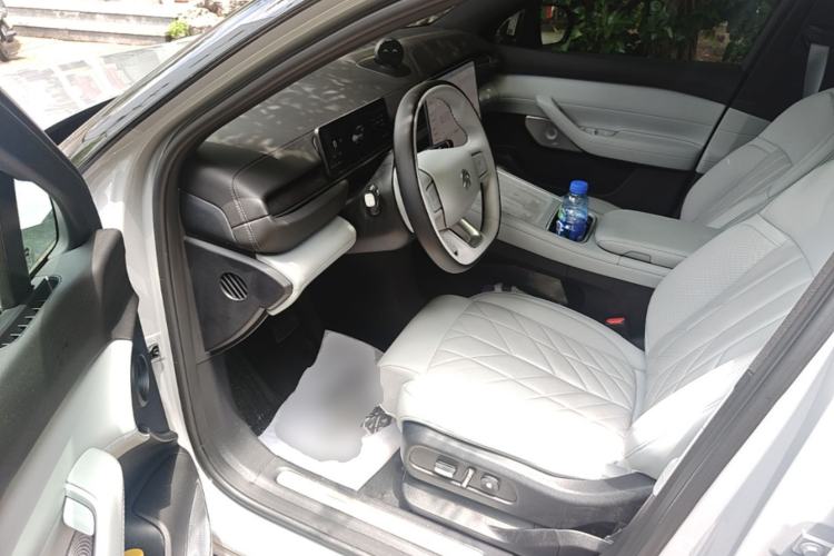 Used Nio ES6 2025 75 kWh Driver Seat
