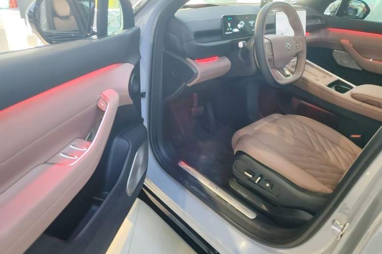 Used Nio ES6 2025 75 kWh Driver Seat