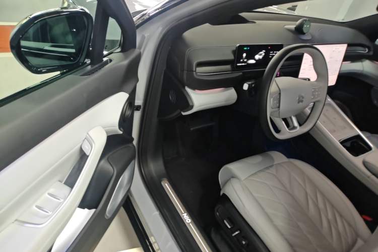 Used Nio ES6 2025 75 kWh Driver Seat