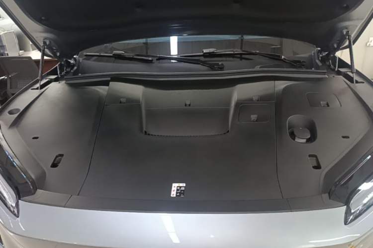 Used Nio ES6 2025 75 kWh Engine Bay