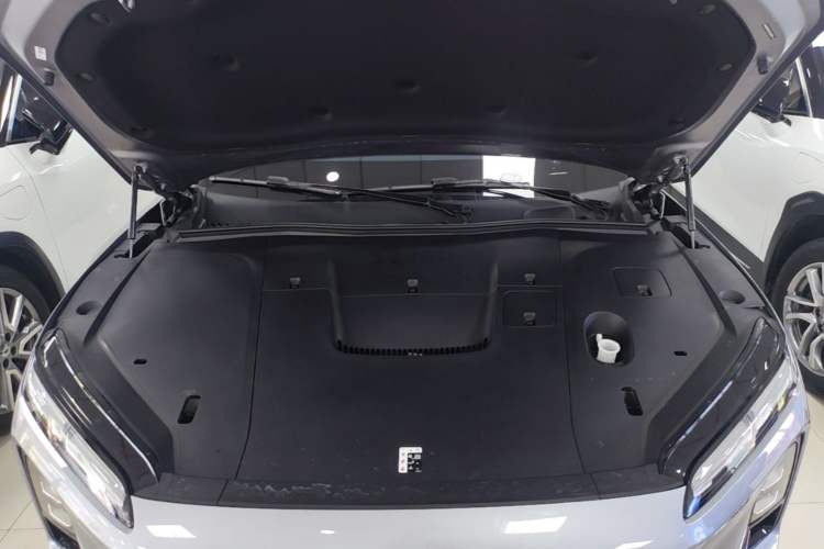 Used Nio ES6 2025 75 kWh Engine Bay