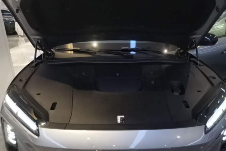 Used Nio ES6 2025 75 kWh Engine Bay