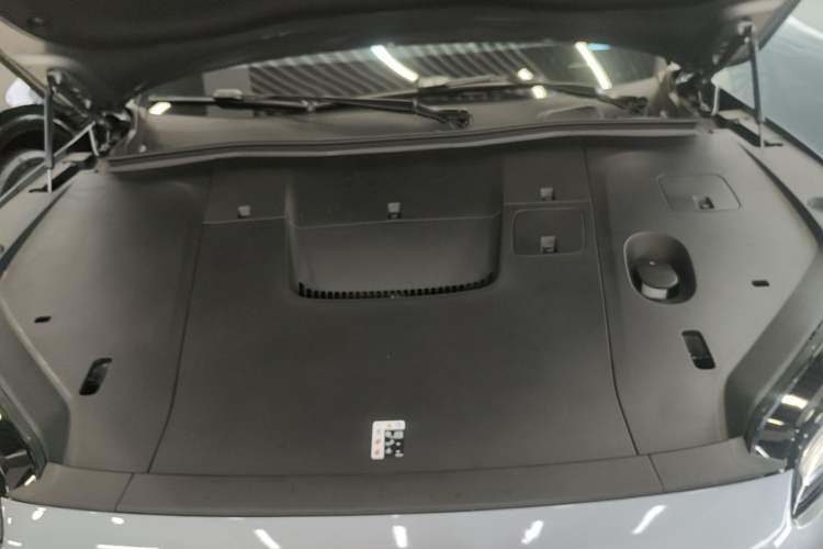 Used Nio ES6 2025 75 kWh Engine Bay