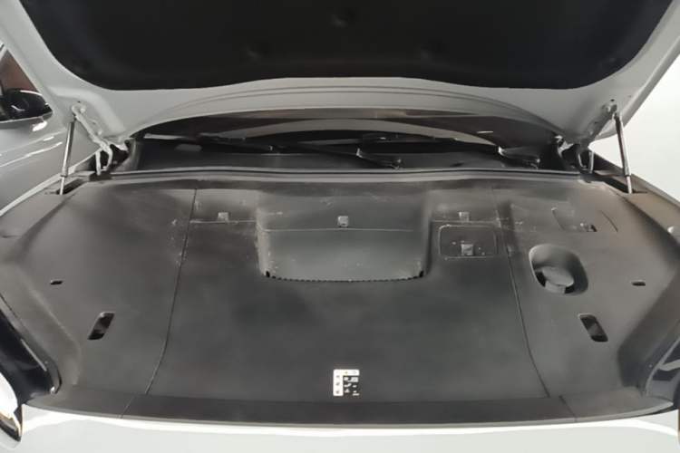 Used Nio ES6 2025 75 kWh Engine Bay