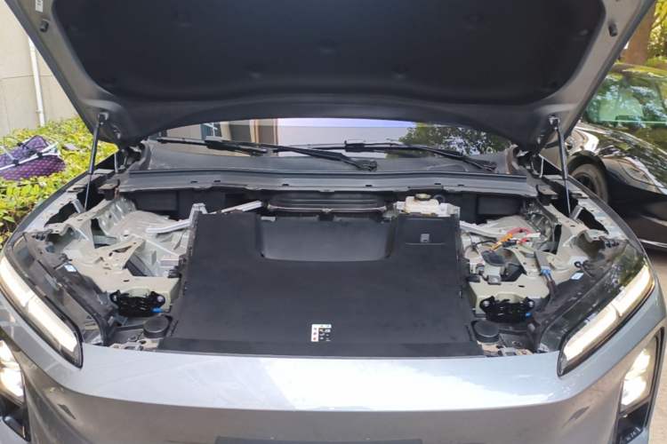 Used Nio ES6 2025 75 kWh Engine Bay