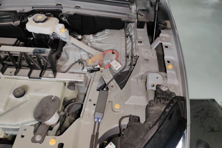 Used Nio ES6 2025 75 kWh Engine Bay Left
