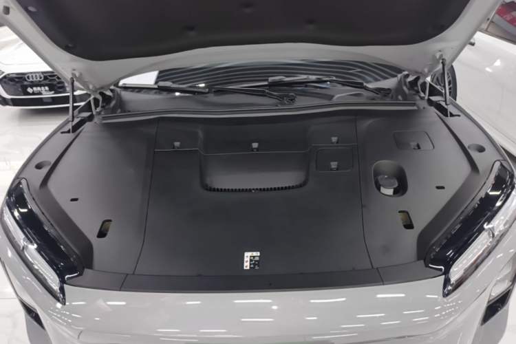 Used Nio ES6 2025 75 kWh Engine Bay