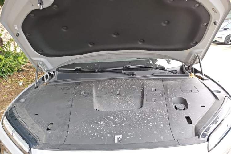 Used Nio ES6 2025 75 kWh Engine Bay