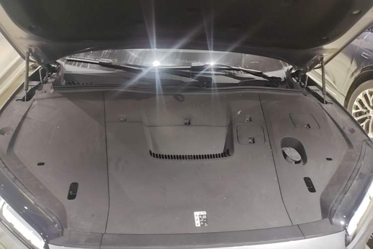 Used Nio ES6 2025 75 kWh Engine Bay