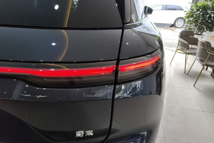 Used Nio ES6 2025 75 kWh Exterior 1