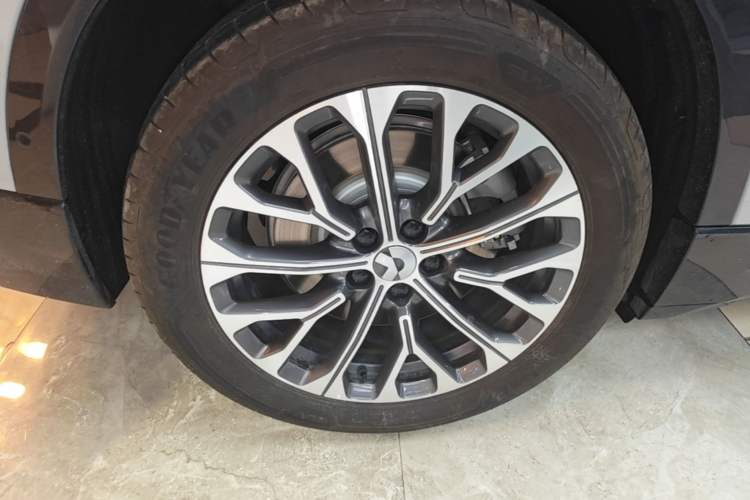 Used Nio ES6 2025 75 kWh Exterior 1