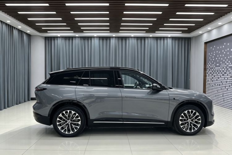 Used Nio ES6 2025 75 kWh Exterior 12