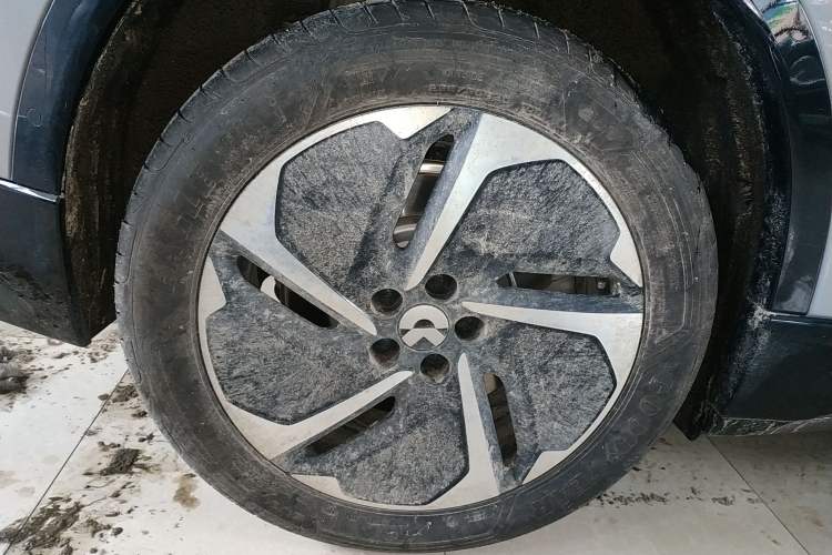 Used Nio ES6 2025 75 kWh Exterior 2