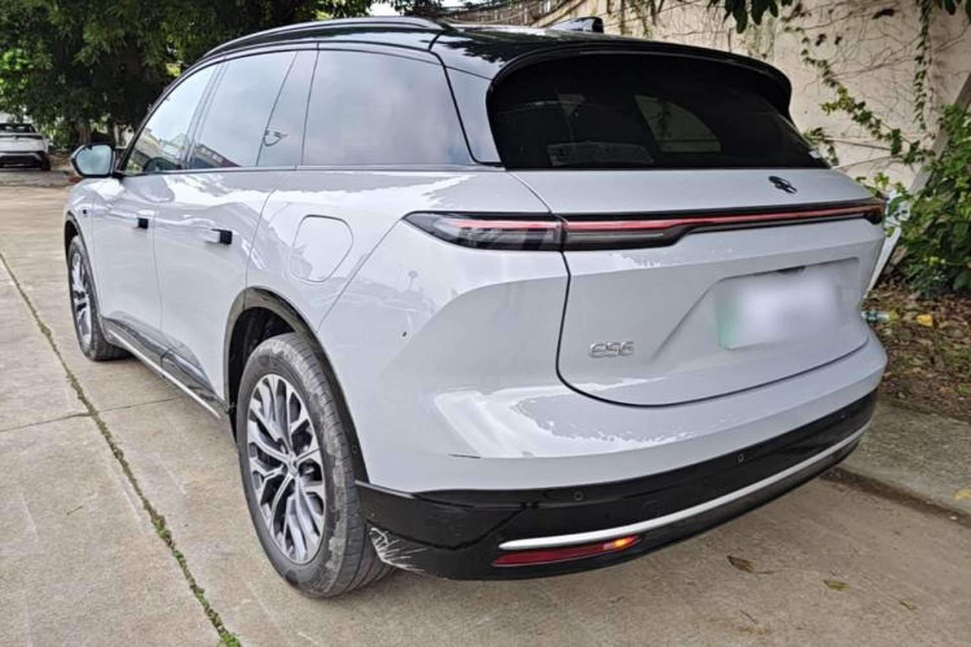 Used Nio ES6 2025 75 kWh Exterior 2