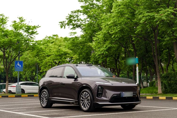 Used Nio ES6 2025 75 kWh Exterior 3