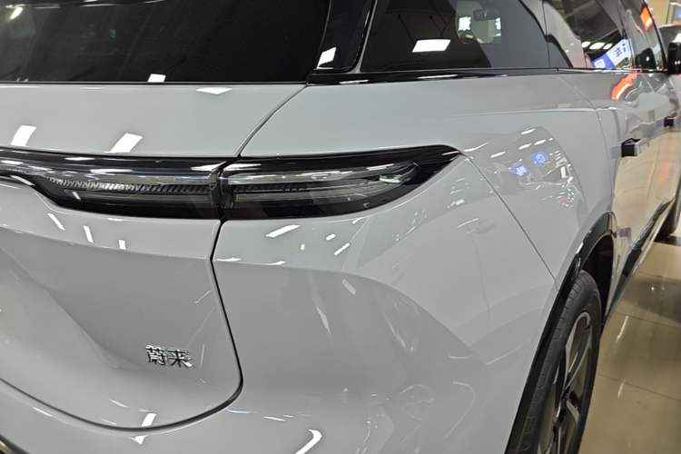Used Nio ES6 2025 75 kWh Exterior 3