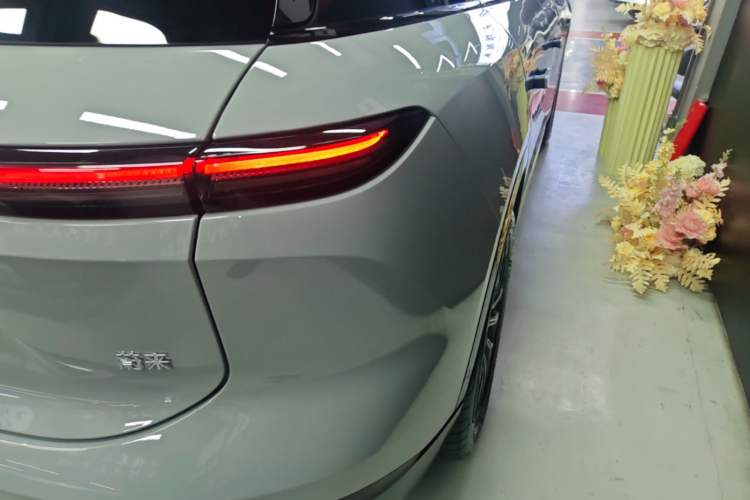 Used Nio ES6 2025 75 kWh Exterior 3