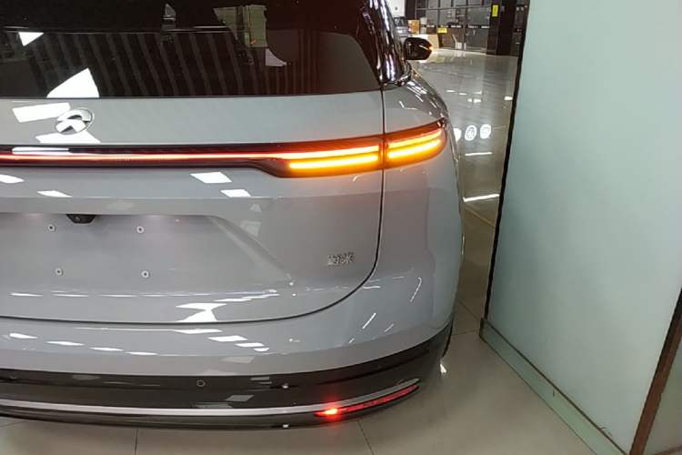 Used Nio ES6 2025 75 kWh Exterior 3