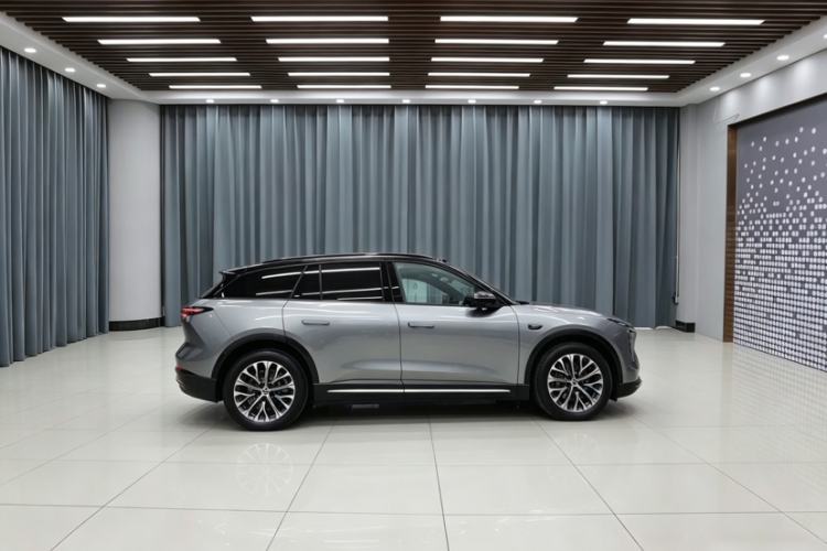 Used Nio ES6 2025 75 kWh Exterior 4