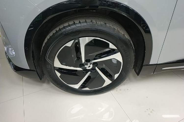 Used Nio ES6 2025 75 kWh Exterior 4