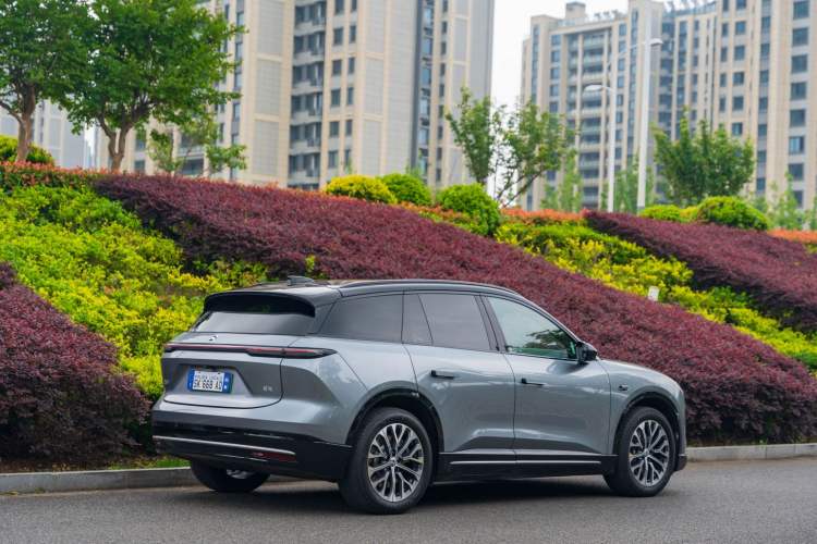 Used Nio ES6 2025 75 kWh Exterior 4
