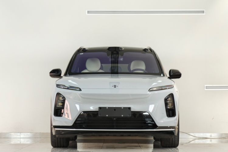 Used Nio ES6 2025 75 kWh Exterior 4