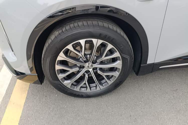 Used Nio ES6 2025 75 kWh Exterior 4