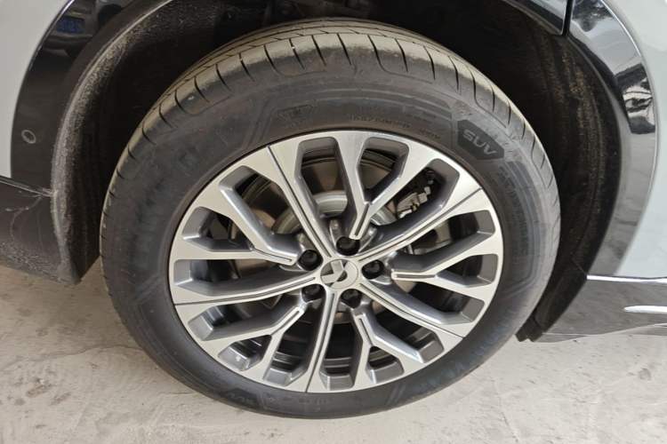 Used Nio ES6 2025 100 kWh Exterior 5