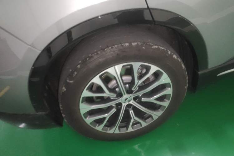 Used Nio ES6 2025 75 kWh Exterior 5