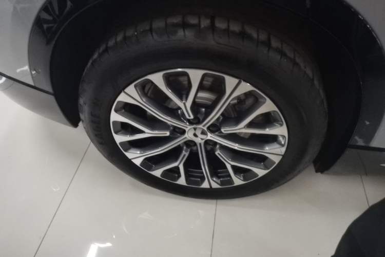 Used Nio ES6 2025 75 kWh Exterior 5