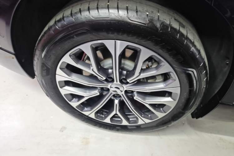 Used Nio ES6 2025 75 kWh Exterior 5