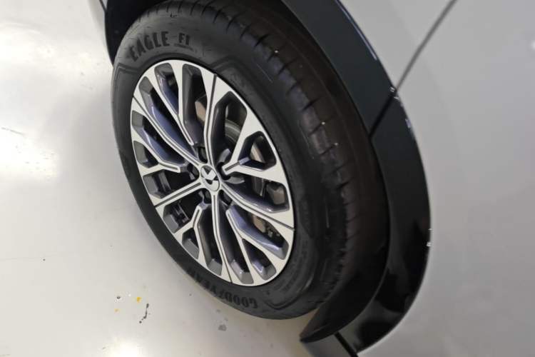Used Nio ES6 2025 75 kWh Exterior 5
