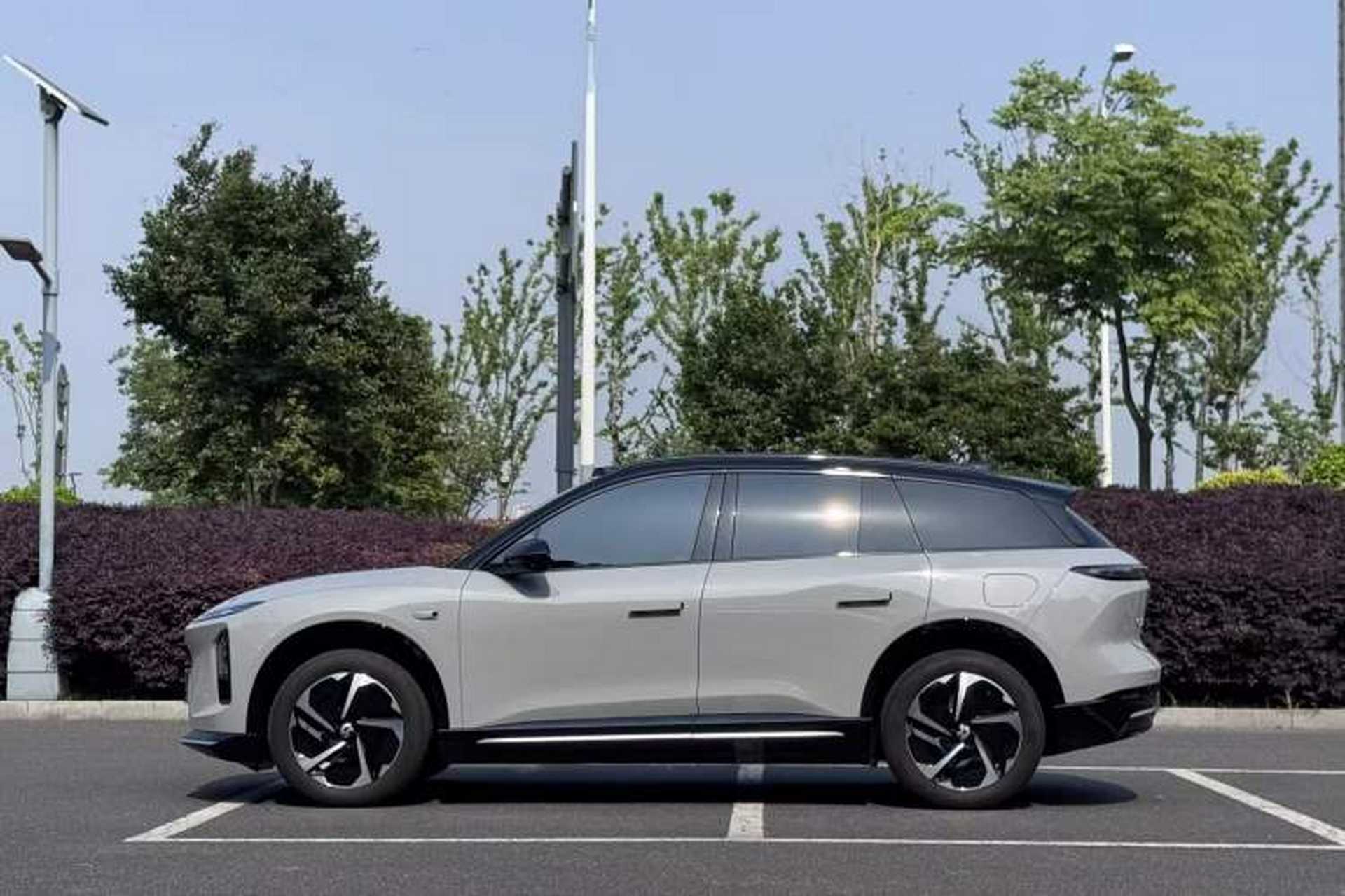 Used Nio ES6 2025 75 kWh Exterior 6