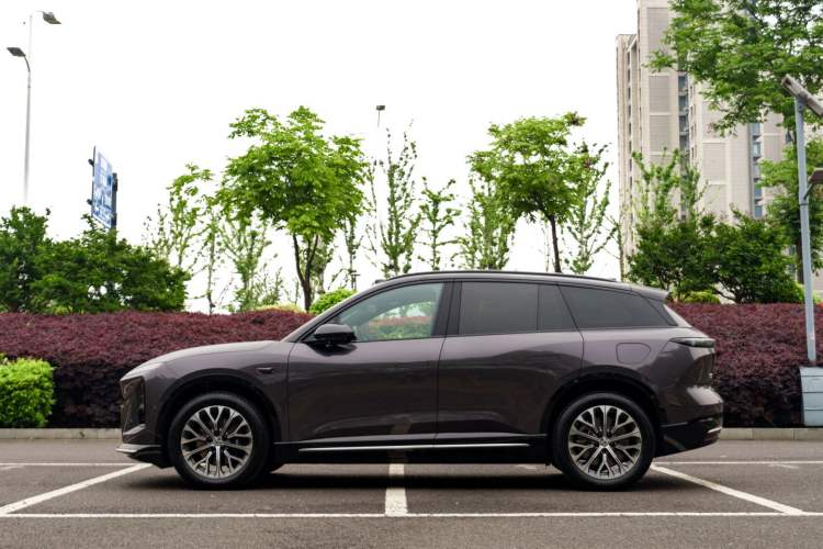 Used Nio ES6 2025 75 kWh Exterior 7